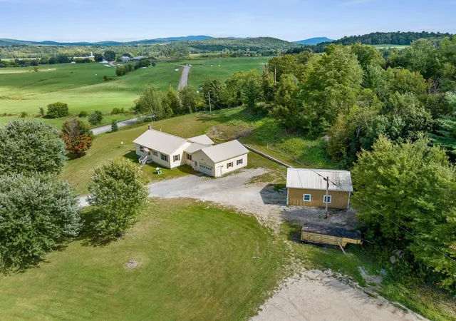 Photo 4 of Single family home for sale at 76 Paradee Rd, Fairfield, VT 05455 | MLS# 5108827 | Listing updated on 2026-09-13