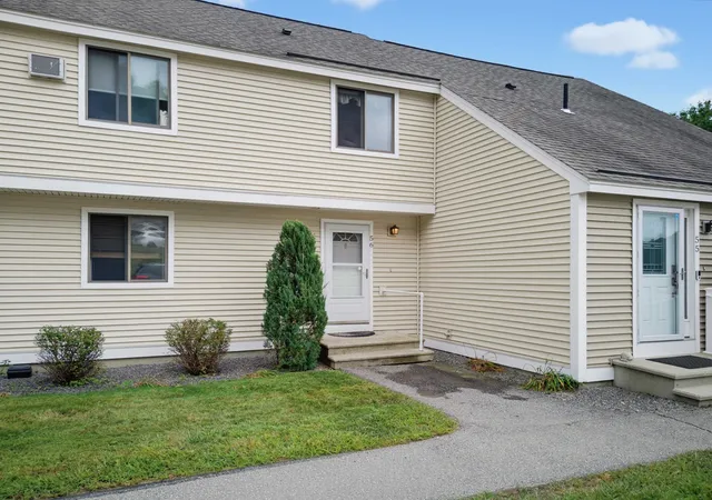 Photo 2 of Townhouse for sale at 67 Old Nashua Rd #Unit 56, Londonderry, NH 03053 | MLS# 5108831 | Listing updated on 2026-09-27