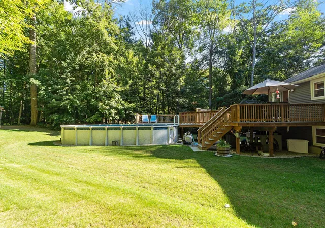 Photo 4 of Sale Pending at 9 Sherwood Rd, Londonderry, NH 03053 | MLS# 5108833 | Listing updated on 2026-09-13