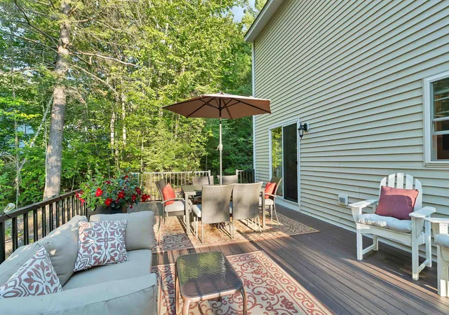 Photo 3 of Single family home for sale at 8 Knoll Rd, Wolfeboro, NH 03894 | MLS# 5108835 | Listing updated on 2026-09-18