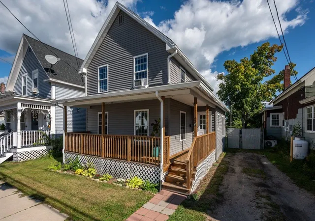 Photo 1 of Single family home for sale at 43a Summer St, Rochester, NH 03867 | MLS# 5108853 | Listing updated on 2026-09-12