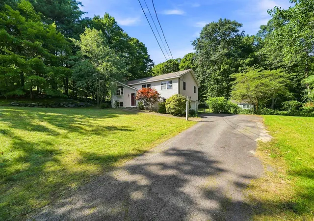 Photo 2 of Sale Pending at 36 Governor Dinsmore Rd, Windham, NH 03087 | MLS# 5108856 | Listing updated on 2026-09-14