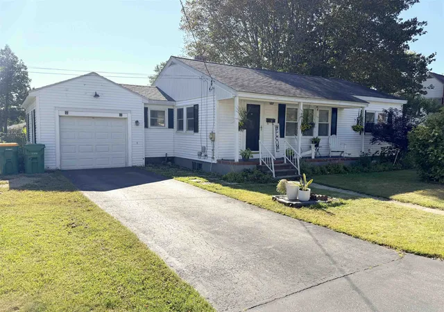 Photo 1 of Single family home for sale at 37 Adams Ave, Rochester, NH 03867 | MLS# 5108857 | Listing updated on 2026-10-05