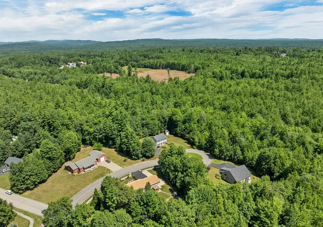 Photo 26 of Single family home for sale at 5 Given Cir, Rochester, NH 03867 | MLS# 5108865 | Listing updated on 2026-09-12