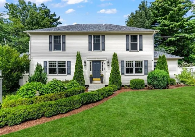 Photo 1 of Sale Pending at 5 Roberta Dr, Dover, NH 03820 | MLS# 5108873 | Listing updated on 2026-09-13