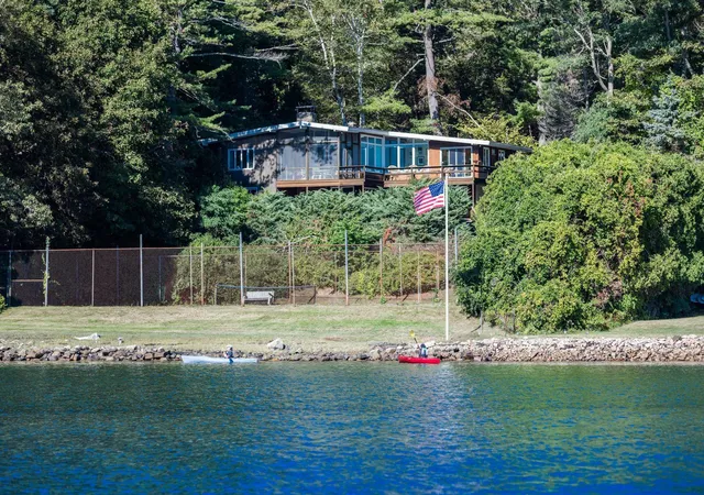 Photo 3 of Sale Pending at 395 Little Harbor Rd, Portsmouth, NH 03801 | MLS# 5108874 | Listing updated on 2026-10-08