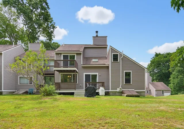 Photo 3 of Townhouse for sale at 15 Kirriemuir Rd #15, Stratham, NH 03885 | MLS# 5108875 | Listing updated on 2026-09-14