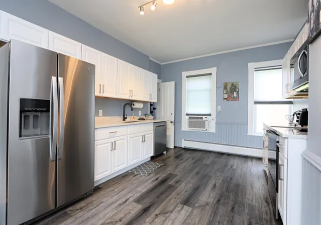 Photo 1 of Single family home for sale at 17 Federal St #1, St. Johnsbury, VT 05819 | MLS# 5108877 | Listing updated on 2026-09-09