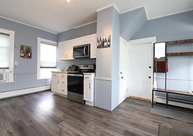 Photo 3 of Single family home for sale at 17 Federal St #1, St. Johnsbury, VT 05819 | MLS# 5108877 | Listing updated on 2026-09-09