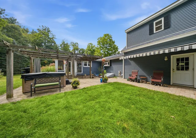 Photo 3 of Single family home for sale at 336 Mason Rd, Milford, NH 03055 | MLS# 5108878 | Listing updated on 2026-09-18