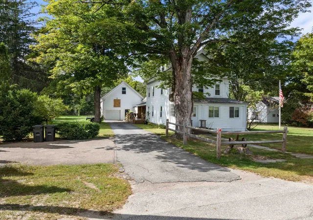 Photo 3 of House for sale at 20 Lawrence St, Andover, NH 01810 | MLS# 5108880 | Listing updated on 2026-10-07