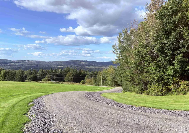 Photo 4 of Single family home for sale at 102 Perry Rd, Colebrook, NH 03576 | MLS# 5108885 | Listing updated on 2026-09-25
