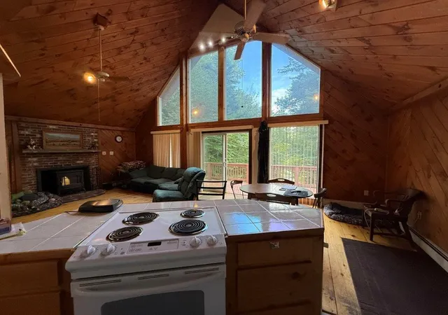Photo 3 of Sale Pending at 17 Province Rd, Dorchester, NH 03266 | MLS# 5108903 | Listing updated on 2026-09-21