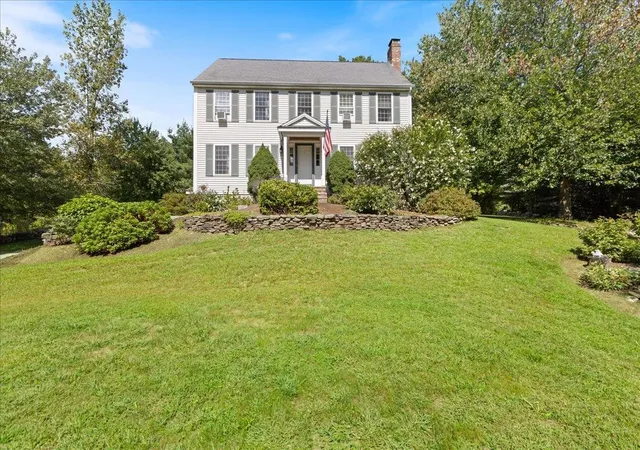 Photo 2 of Sale Pending at 71 Pond St, Newton, NH 03858 | MLS# 5108904 | Listing updated on 2026-09-24