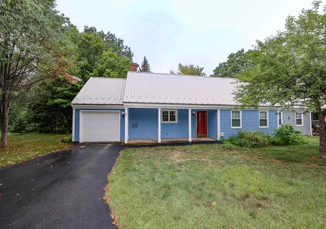 Photo 1 of Single family home for sale at 14 Oak Dr, Belmont, NH 03220 | MLS# 5108907 | Listing updated on 2026-10-08