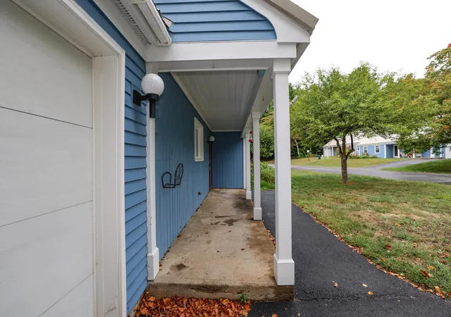 Photo 32 of Single family home for sale at 14 Oak Dr, Belmont, NH 03220 | MLS# 5108907 | Listing updated on 2026-10-08