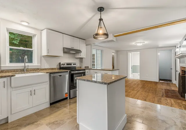 Photo 3 of Single family home for sale at 148 Hobbs Rd, Effingham, NH 03882 | MLS# 5108914 | Listing updated on 2026-09-10