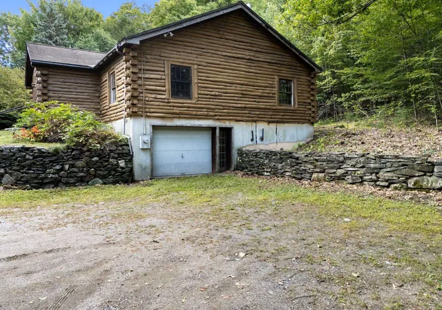 Photo 2 of Sale Pending at 30 Earls Way, Putney, VT 05346 | MLS# 5108941 | Listing updated on 2026-09-18