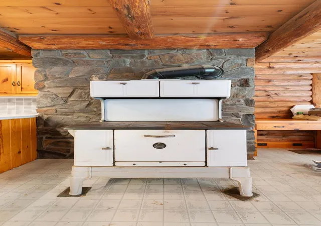 Photo 4 of Sale Pending at 30 Earls Way, Putney, VT 05346 | MLS# 5108941 | Listing updated on 2026-09-18