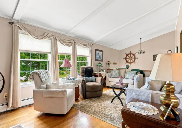 Photo 4 of Single family home for sale at 37 Sweet Hl Rd, Plaistow, NH 03865 | MLS# 5108944 | Listing updated on 2026-09-10