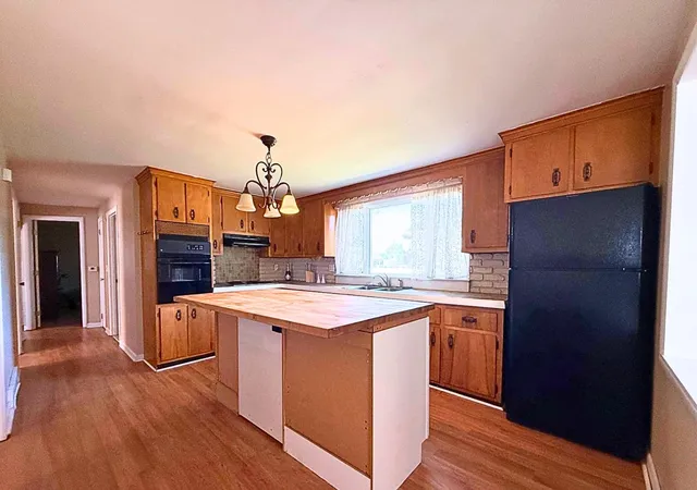 Photo 1 of Single family home for sale at 226 Lund Rd, Nashua, NH 03060 | MLS# 5108949 | Listing updated on 2026-09-11