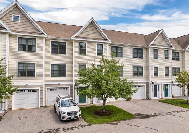 Photo 2 of Townhouse for sale at 25 Village Dr #25, Meredith, NH 03253 | MLS# 5108950 | Listing updated on 2026-09-09