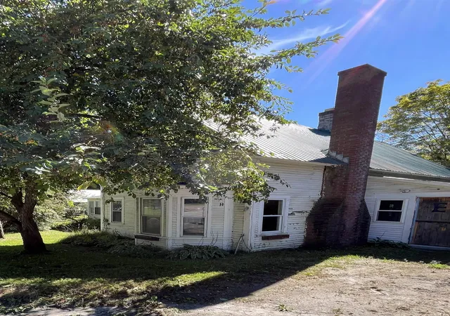 Photo 4 of Single family home for sale at 3013 Vt Route 122 Hwy, Sheffield, VT 05866 | MLS# 5108952 | Listing updated on 2026-09-11