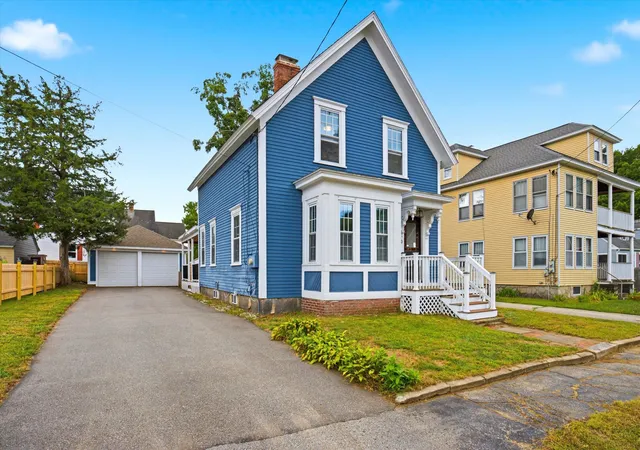 Photo 3 of Single family home for sale at 70 Mcduffie St, Manchester, NH 03102 | MLS# 5108957 | Listing updated on 2026-09-16