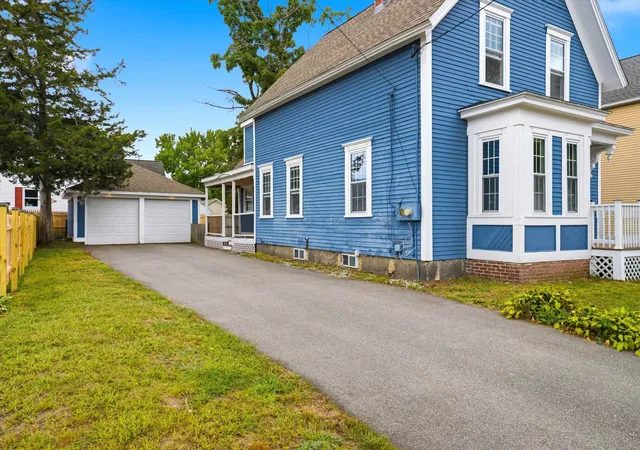 Photo 3 of Single family home for sale at 70 Mcduffie St, Manchester, NH 03102 | MLS# 5108957 | Listing updated on 2026-09-16