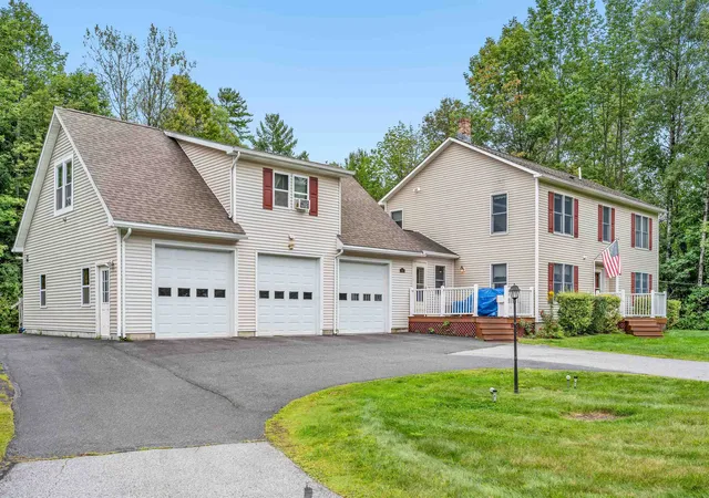 Photo 3 of Single family home for sale at 740 E Barre Rd, Barre, VT 05641 | MLS# 5108964 | Listing updated on 2026-09-09