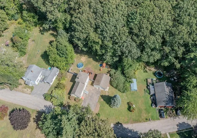 Photo 2 of Single family home for sale at 22 Howe Rd, Rollinsford, NH 03869 | MLS# 5108974 | Listing updated on 2026-09-11