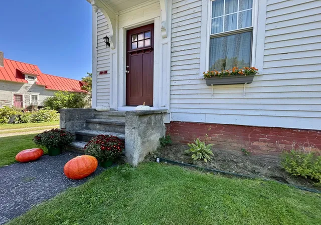 Photo 4 of Single family home for sale at 35 Sand Hl Rd, Bethel, VT 05032 | MLS# 5108976 | Listing updated on 2026-09-13