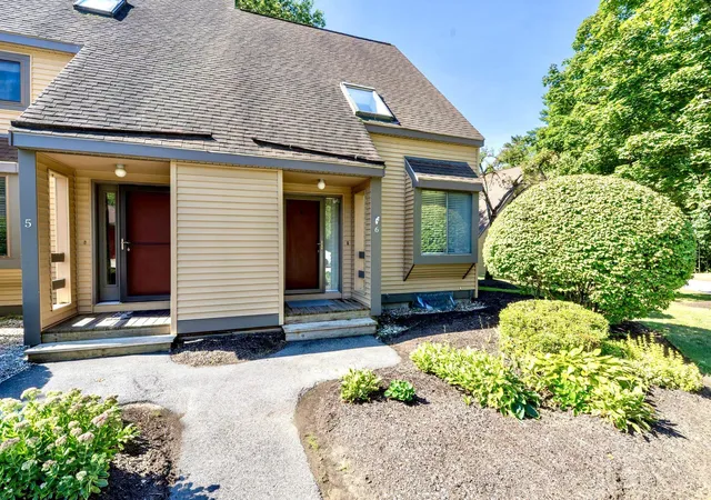 Photo 1 of Townhouse for sale at 6 Remington Ct, Pembroke, NH 03275 | MLS# 5108983 | Listing updated on 2026-10-14