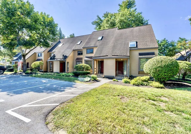 Photo 3 of Townhouse for sale at 6 Remington Ct, Pembroke, NH 03275 | MLS# 5108983 | Listing updated on 2026-09-09