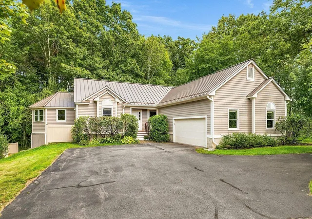 Single family home for sale at 1 Mastin Dr, Newmarket, NH 03857 | MLS# 5108987