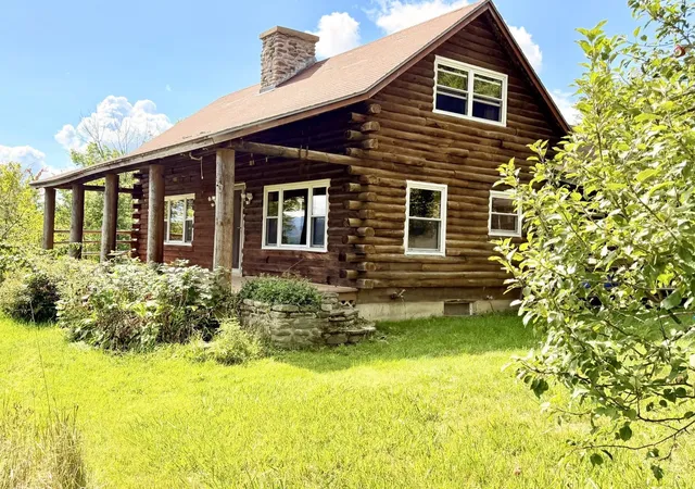 Photo 1 of Single family home for sale at 839 Robitaille Rd, Enosburg Falls, VT 05450 | MLS# 5109002 | Listing updated on 2026-09-10