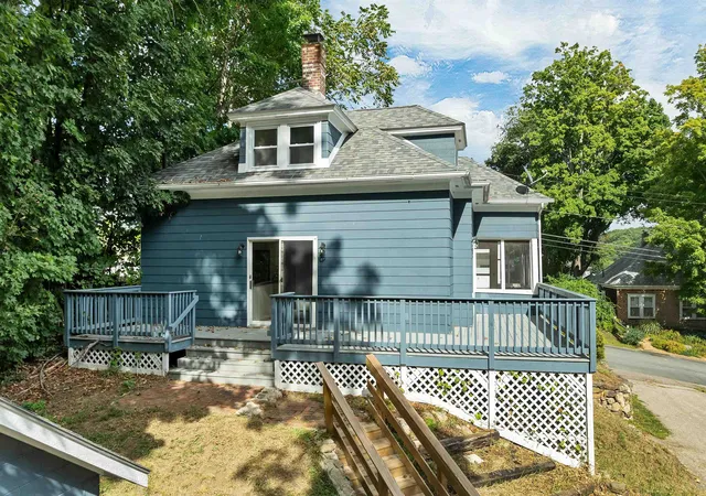Photo 3 of Single family home for sale at 58 Belvidere St, Laconia, NH 03246 | MLS# 5109005 | Listing updated on 2026-09-11