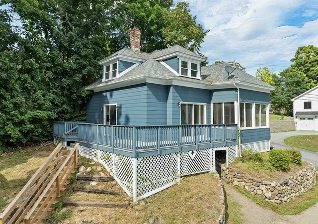 Photo 4 of Single family home for sale at 58 Belvidere St, Laconia, NH 03246 | MLS# 5109005 | Listing updated on 2026-09-11