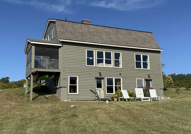Photo 4 of Single family home for sale at 203 Main St, Grafton, NH 03240 | MLS# 5109012 | Listing updated on 2026-10-03