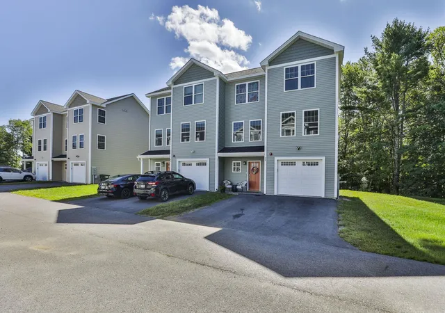 Photo 2 of Sale Pending at 4 Bovee Way #B, Epping, NH 03042 | MLS# 5109016 | Listing updated on 2026-10-02