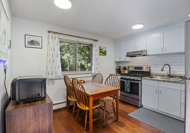Photo 4 of Single family home for sale at 2 Hemlock Cir, Dover, NH 03820 | MLS# 5109018 | Listing updated on 2026-09-12