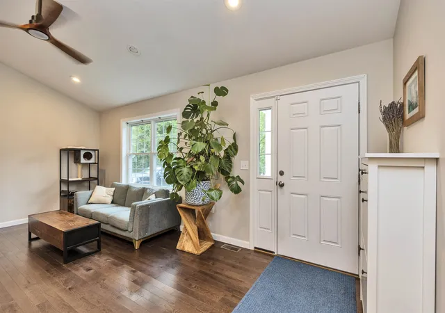 Photo 3 of Single family home for sale at 12 Springvale Ave, Brookline, NH 03033 | MLS# 5109020 | Listing updated on 2026-10-20