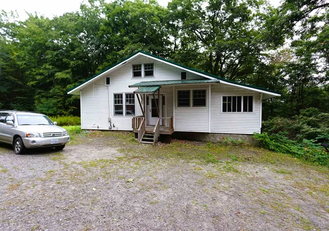 Photo 2 of Single family home for sale at 247 Nh 119 W Route, Fitzwilliam, NH 03447 | MLS# 5109022 | Listing updated on 2026-09-12