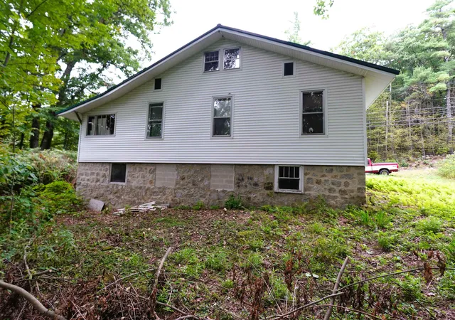 Photo 4 of Single family home for sale at 247 Nh 119 W Route, Fitzwilliam, NH 03447 | MLS# 5109022 | Listing updated on 2026-09-12