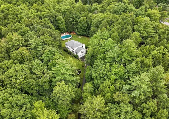 Photo 2 of Single family home for sale at 14 Benjamin Dr, Goffstown, NH 03045 | MLS# 5109023 | Listing updated on 2026-09-16