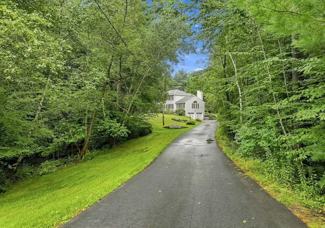 Photo 3 of Single family home for sale at 14 Benjamin Dr, Goffstown, NH 03045 | MLS# 5109023 | Listing updated on 2026-09-16