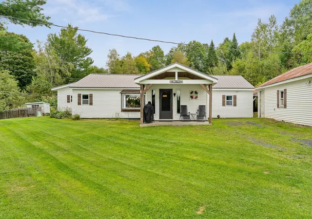 Photo 2 of Single family home for sale at 41 Perley Rd, East Berkshire, VT 05447 | MLS# 5109030 | Listing updated on 2026-09-17
