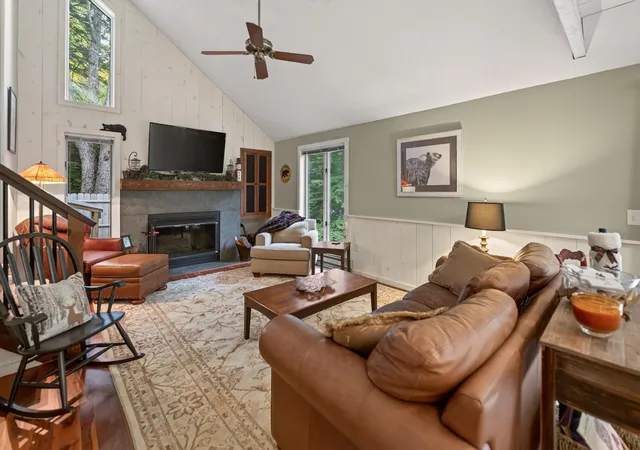 Photo 2 of Single family home for sale at 44 High Top Rd, Wilmington, VT 05363 | MLS# 5109032 | Listing updated on 2026-09-16
