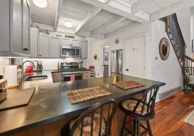 Photo 3 of Single family home for sale at 44 High Top Rd, Wilmington, VT 05363 | MLS# 5109032 | Listing updated on 2026-09-16