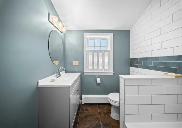 Photo 3 of Single family home for sale at 372 Mountain Rd, Concord, NH 03301 | MLS# 5109037 | Listing updated on 2026-09-11